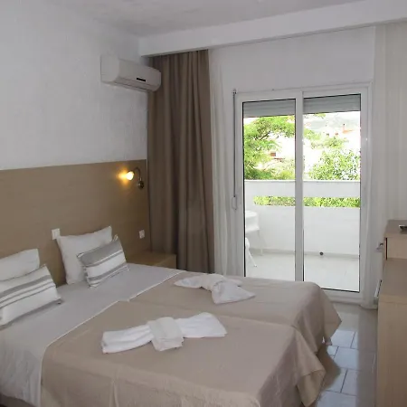 Hotel Castello 2*