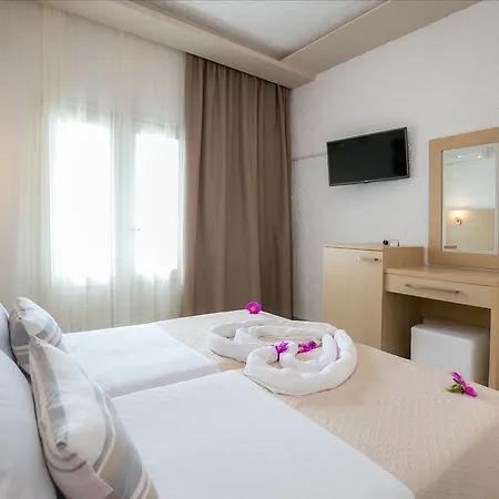 Hotel Castello 2*